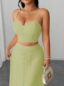 SHEIN Unity Damen Große Größen Sommerurlaub 2 Stücke Set: Elegantes Fake-Leinen Trägertop & Rock mit hohem Schlitz - Grün - Übersicht 3