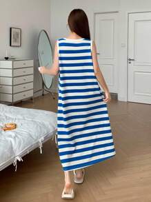 DAZY Striped Pattern All-Over Print Sleeveless Long Women's Nightgown Pajama - Blue and White - View 2