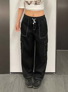 SHEIN Pantalones de carga de adolescentes con decoración de rayas de contraste, cómodos, de tiro medio y estilo minimalista casual suelto - Negro - Ver 2