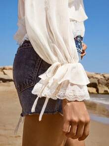 Maija 女士修身短款白色T恤，饰有铆钉孔眼元素，简约时尚基础休闲风，秋季仙气圣诞荷叶边夏季上衣，沙特国庆节派对沙滩派对上衣 - 白色 - 查看 5