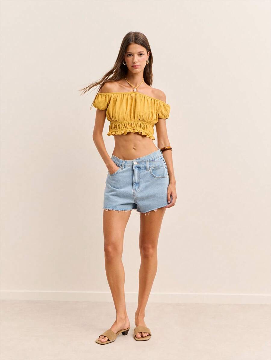 Nöista Butter Yellow Off-Shoulder Crop Top With Ruched Waist And Puff Sleeves. Perfect For 4th Of July Looks, And Cute Summer - Yellow - View 1