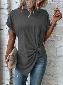 SHEIN LUNE Summer Casual Solid Color Twist Asymmetrical Hem T-Shirt