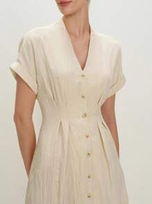 BizChic 2025年夏季新款V领优雅淑女连衣裙，适合音乐节派对、婚礼嘉宾、早午餐、休闲、通勤、约会、毕业、百搭春夏 - 米色 - 查看 1