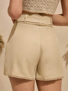 Bóhologie Elegantes shorts de lino de talle alto con lazo llamativo - Esencial veraniego elegante con detalles de encaje delicado - Tela ligera y transpirable para una comodidad sin esfuerzo - Silueta fluida con un toque femenino - Perfecto para escapadas a la playa, estilo de resort y looks de lujo casual - Básico versátil del armario para una estética veraniega atemporal y sofisticada