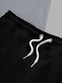 EURMUSE Set de 2 piezas de camiseta casual de manga corta con cuello redondo y estampado de eslogan, talla grande pantalón corto con cordón en la cintura para hombre - Negro - Ver 4