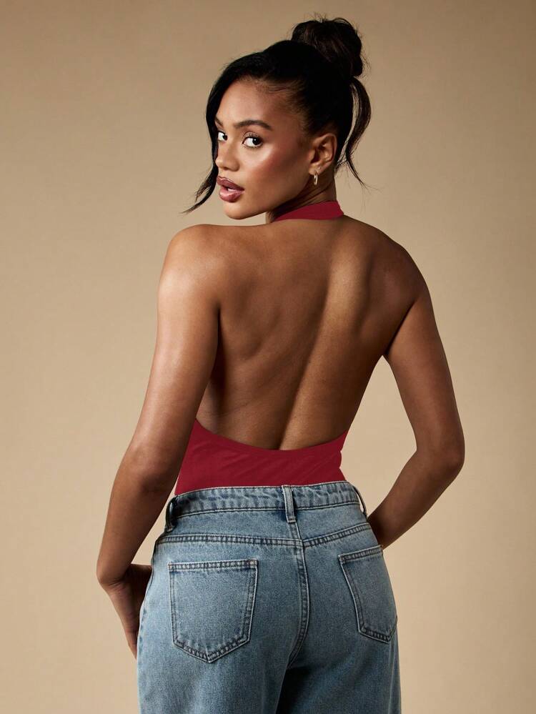 MISSGUIDED Tiefer V-Ausschnitt Neckholder Bodysuit ärmelos Party Club Abend rückenfrei String Leotard figurbetonend dehnbar Sommer Frühling Tanzkleidung