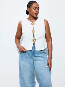 Maija Women Plus Size White Tank Tops, Sleeveless Solid Top With Rose Gold Metal Button Decor, Fall Autumn Back To School Homecoming Modest Vintage Women Old Money Teacher Romantic, Fashion, Versatile; Comfortable, Stylish, Elegant, Casual, Simple Daily Wear