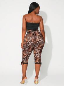 SHEIN SXY Leggings moulants grande taille pour femmes, sexy et élégants, avec imprimé léopard, patchwork en dentelle et maille, fente haute. Convient pour le port quotidien, les festivals, les sorties, les anniversaires, les enterrements de vie de jeune fille, les mariages, les tenues élégantes ou décontractées, les sorties shopping, le streetwear. Facile à assortir, affinant la silhouette et mettant en valeur la morphologie.