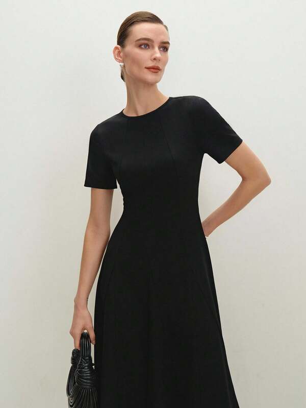 BizChic 女士基本款短袖 A 字连衣裙，都市通勤商务休闲优雅正式派对礼服，适合万圣节、圣诞节、聚会