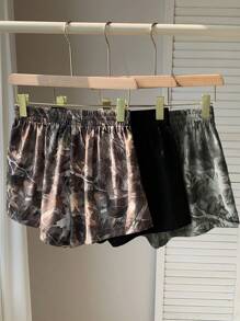 Comfortcana Bộ 3 quần short dáng rộng in họa tiết cành cây và màu trơn cho nữ - Xám - Xem 2