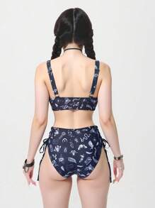 ROMWE Goth Bộ bikini xẻ tà họa tiết đầu xương và côn trùng chắp vá toàn thân dành cho kỳ nghỉ hè trên bãi biển dành cho nữ - Đen và trắng - Xem 2