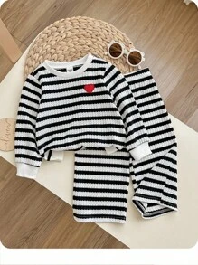 SHEIN Baby Girl Casual Contrast Striped Sweatshirt & Pants Set Toddler Striped Outfit Baby Striped Two Piece Set Knit Striped Baby Clothes Black And White Baby Set Toddler Knit Set Fall Winter