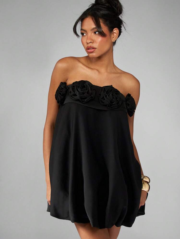 MISSGUIDED Vestido Bolha Mini Elegante com Detalhe de Rosa 3D, Decote Ombro a Ombro, Design de Bainha Bolha, Cintura Empire, Ocasião Especial, Convidado de Casamento