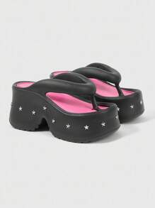 ROMWE Grunge Punk Sandalias góticas de playa con puntera abierta, remaches y estilo punk rock para mujeres, Halloween - Negro - View 2