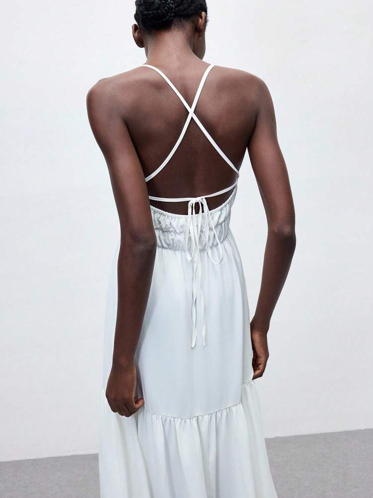 SHEIN Maija Robe blanche d'été 2025 avec taille élastiquée, volants asymétriques et nœud papillon. Moderne, élégante et décontractée, idéale pour les invités de mariage, les déplacements, le port quotidien, l'aéroport, la plage, les concerts, les fêtes, la campagne et le style de rue Y2K.