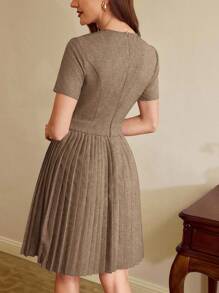 Vintamour 复古优雅女式百褶连衣裙 女式春夏装 女式夏装 毕业礼服 夏装 女式连衣裙 夏季婚礼宾客礼服 女式太阳裙 女式度假装 女式毕业礼服 女式优雅正式礼服 女式复活节礼服 女式优雅优雅连衣裙 女式生日礼服 母亲节蓝色连衣裙 商务休闲女式太阳裙 女式工作服 - 棕色 - 查看 7