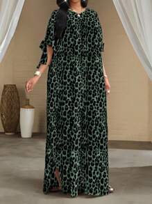 SHEIN Lady 2025 New Holiday Dress Plus Size Leopard Print Short Sleeve Women's Robe Loose Drape Holiday Bridal Shower Dress Beach Women's High Waist Slim Fit Maxi Dress Fall Clothes For Women - Green - View 4