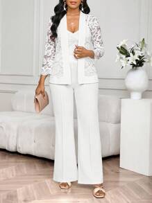 SHEIN Lady Traje de tres piezas compuesto por chaqueta de encaje blanco, camisola y pantalones de traje para mujer, ropa de trabajo, ropa casual de oficina para mujer, atuendo de oficina para mujer, conjunto todo blanco para fiesta para mujer, ropa de mujer, conjuntos casuales blancos para mujer en otoño/invierno