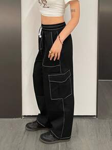 SHEIN Pantalones de carga de adolescentes con decoración de rayas de contraste, cómodos, de tiro medio y estilo minimalista casual suelto - Negro - Ver 4