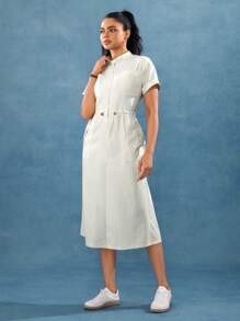 Hanevo 珍珠白短袖女式束腰前扣运动休闲连衣裙 - Pearl White - 查看 4