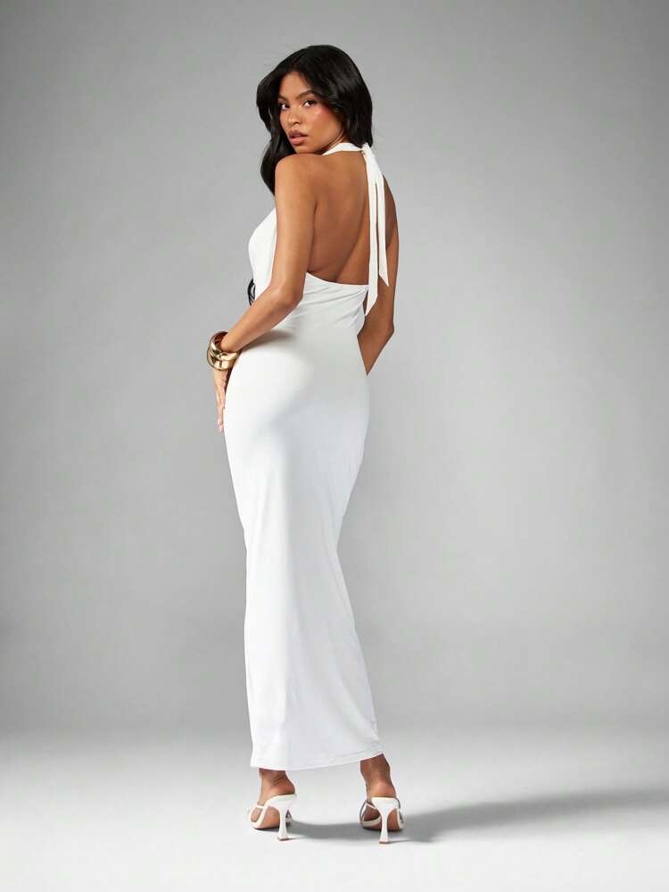 MISSGUIDED Fitted Halter Neck Maxi Dress With Cowl Neckline