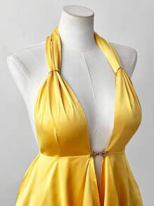 Sunspun Atasan Camisole Tanpa Punggung dengan Tali Bahu Asimetris Seksi untuk Wanita, Cocok untuk Liburan. - Kuning - View 3