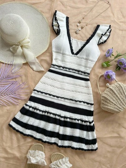 Soleia Vestido mini de línea A con mangas de volantes y escote en V para mujer, con estampado de rayas en blanco y negro, adecuado para vacaciones, fiestas, citas, tardes de té, otoño/invierno, se puede usar como prenda exterior o como vestido de punto de verano, estilo francés, vestido de , vestido de rayas