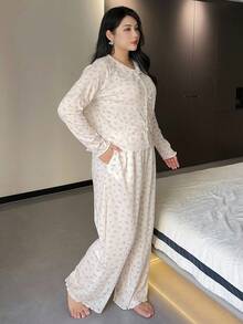 Dazy Plus 碎花蝴蝶结装饰长袖上衣和宽松裤子睡衣套装 - 杏色 - 查看 1