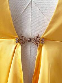 Sunspun Atasan Camisole Tanpa Punggung dengan Tali Bahu Asimetris Seksi untuk Wanita, Cocok untuk Liburan. - Kuning - View 4