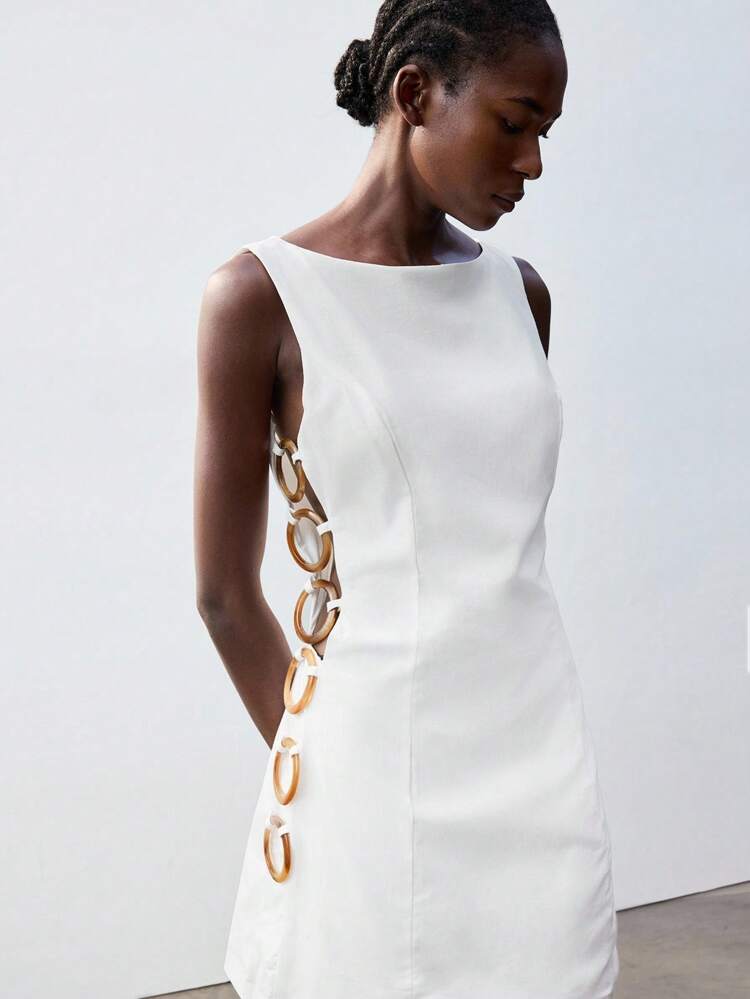 SHEIN Maija Women's White Beach Vacation Round Neck Waist Ring Linked Sexy Fashionable Bohemian Sleeveless Short Dress, Suitable For Summer, St. Patrick's Day, Spring Break, Easter, Music Festival Casual Dresses For Woman