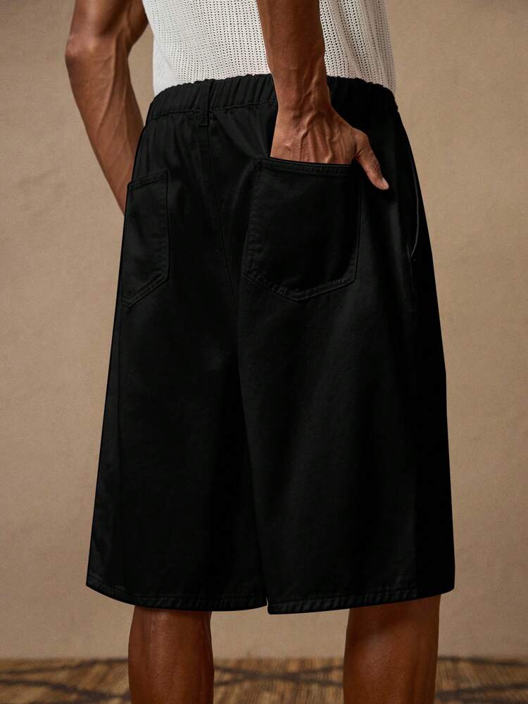 Short décontracté à taille élastique ample avec jambes droites, en jean blanc avec décoration métallique. Convient pour le port quotidien, les trajets, le printemps/été, les vacances, les fêtes, les mariages, les couples, les cadeaux pour petit-ami, la plage, la fête des pères