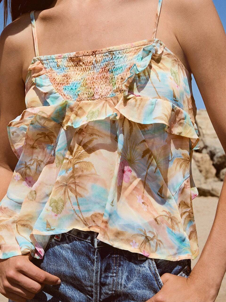 SHEIN Maija Island Holiday Bohemian Print Ruffle Design Sleeveless Women's Camisole Top, Versatile For Holiday Seaside Festival Parties, Summer Top