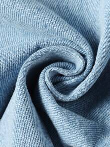 Manfinity LEGND Stylish Light Wash Distressed Denim Bermuda Shorts For Men Perfect For Relaxed Summer Boyfriend & Husband Washed Blue Loose Wide Leg For Going Out Denim Shorts