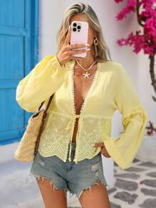 Vivid Eden 女士度假风格纯色 Schiffy 深 V 领前系带灯笼袖衬衫，春夏 - 黃色 - 查看 6