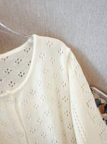SHEIN Privé 大尺碼女款純色鏤空長袖單排扣寬鬆開襟衫 秋冬女裝 - 杏色 - 查看 3