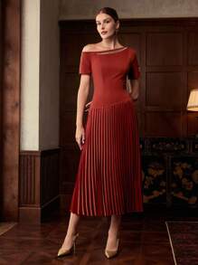ZEYLAH Vestido Elegante com Decote Assimétrico, Bordado com Cristais, Babados na Barra, Verão - Marrom - Visão 4