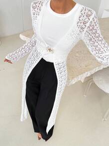 Lavishia Cardigan blanc boutonnée à la taille avec boutons métalliques ajourés, élégant pour les vacances et les déplacements, vêtementce Ins pour l'automne et l'hiver pour femmes - Blanc - Voir 3