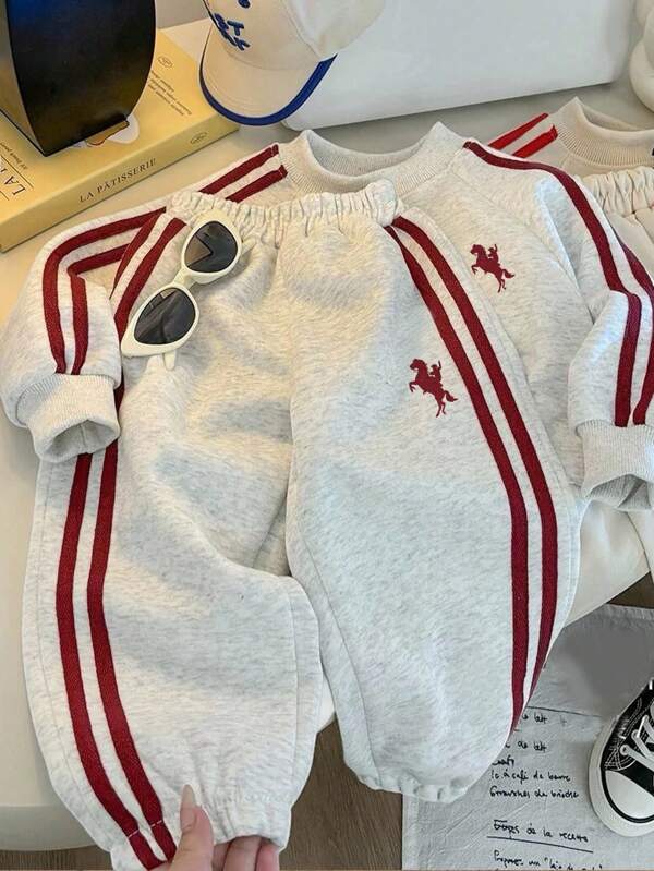 SHEIN 2 sztuki/zestaw: bluza z długim rękawem i spodnie dresowe dla chłopca/dziewczynki, wygodny, uniwersalny zestaw w stylu sportowym, odpowiedni do noszenia wewnątrz i na zewnątrz, na co dzień, do uprawiania sportu, na imprezę, na sesję zdjęciową, na święta, na każdą porę roku