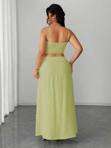 SHEIN Unity Damen Große Größen Sommerurlaub 2 Stücke Set: Elegantes Fake-Leinen Trägertop & Rock mit hohem Schlitz - Grün - Übersicht 2