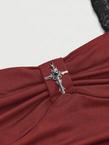 ROMWE 针织蕾丝拼布不对称下摆蕾丝花边吊带系腰女式背心 - 酒紅色 - 查看 3