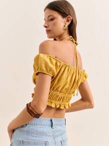 Nöista Butter Yellow Off-Shoulder Crop Top With Ruched Waist And Puff Sleeves. Perfect For 4th Of July Looks, And Cute Summer - Yellow - View 5