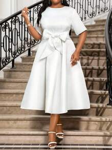 SHEIN Lady 春夏优雅端庄派对婚礼情人节鸡尾酒会音乐会/音乐节白色梭织缎面圆领舞会礼服喇叭形大蝴蝶结腰带中长款短袖大码连衣裙优雅服装生日和活动礼服教堂礼服婚纱节日礼服白色连衣裙