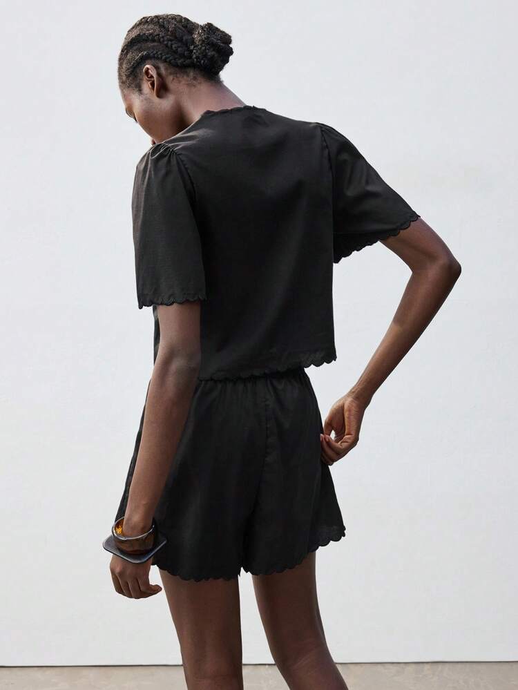 SHEIN Maija 2025 Spring Music Festival 2pcs/Set Women Solid Color Front Tie Petal Sleeve Shirt And Shorts, Bohemian Style