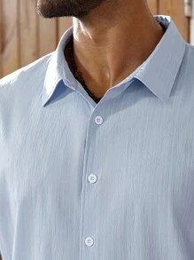 Manfinity Homme 大码男士纯色前扣休闲短袖衬衫，夏季 - 藍色 - 查看 2