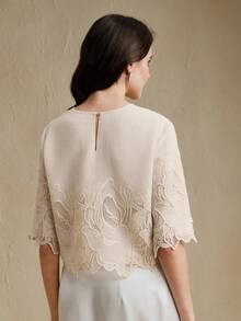 Anewsta 全新复古重工刺绣透视圆领短袖短款上衣，夏季 - 杏色 - 查看 3