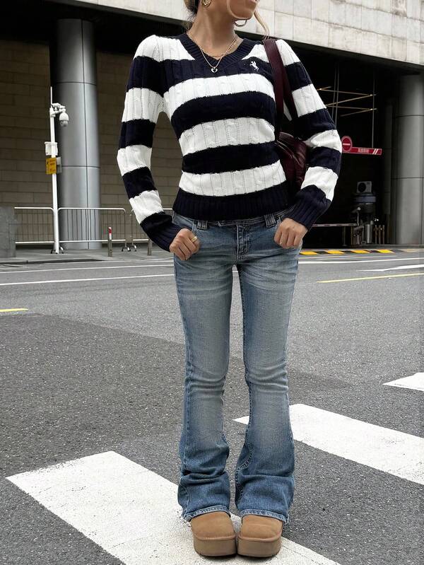 SHEIN Teen Girls Striped V-Neck Collegiate Style Contrast Color Knit Fitted Comfortable Pullover Sweater,In Fall/Winter