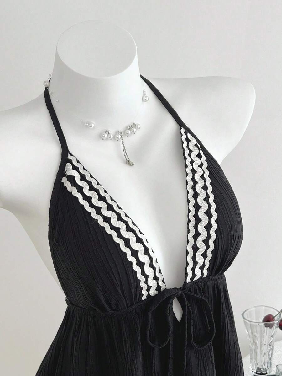 SHEIN Unity 纯色休闲露背细肩带背心,荷叶边下摆,春夏季 - 黑色 - 查看 1