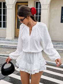 Serisse Mono de mujer con cuello en V, mangas raglán y volante en el bajo - Blanco - Ver 5