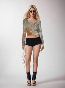 Shutterstock Women's Tie Dye Print Fitted Cropped Long Sleeve T-Shirt Suitable For Spring Fall And Winter Autumn Long Sleeve Crop Tops Crop Tops Women Abstract Print Crop Top Long Sleeve Crop Top Women Graphic Crop Tops Y2K 2000s Cute Top Back To School Club Outfits Women Sexy - Multicolor - View 3