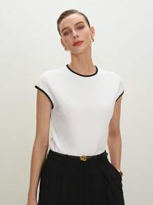BizChic Blusa de verano 2025 de nueva llegada para el Día de la Independencia, festival de música, fiesta de verano, adecuada para invitados de boda, brunch, uso casual urbano, versátil para el día a día, nueva primavera/verano, elegante camiseta de mujer de cuello redondo en color blanco
